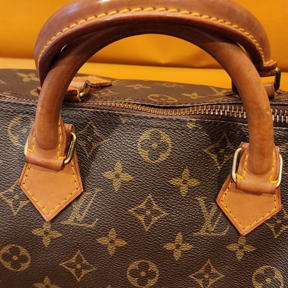 Louis Vuitton Speedy 30 **41 year old Vintage Bag** - Picture 10 of 14